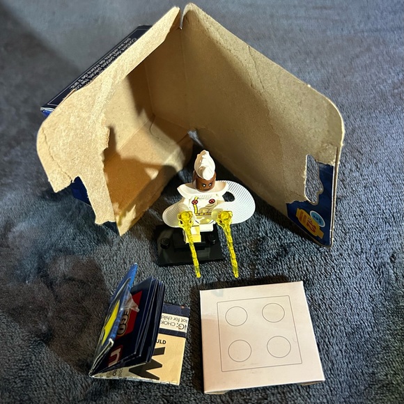 Storm - LEGO Minifigure - Marvel Series 2 - Picture 7 of 8